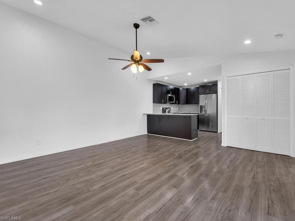 5620 Foxlake Dr, North Fort Myers, FL 33917 Photo