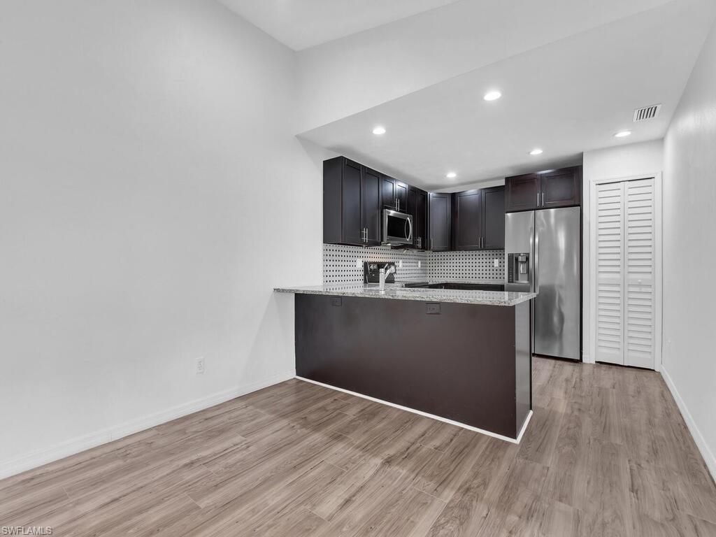 5620 Foxlake Dr, North Fort Myers, FL 33917 Photo