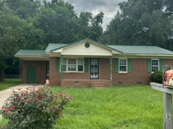 106 S Wilkes Street, Chadbourn, NC 28431
