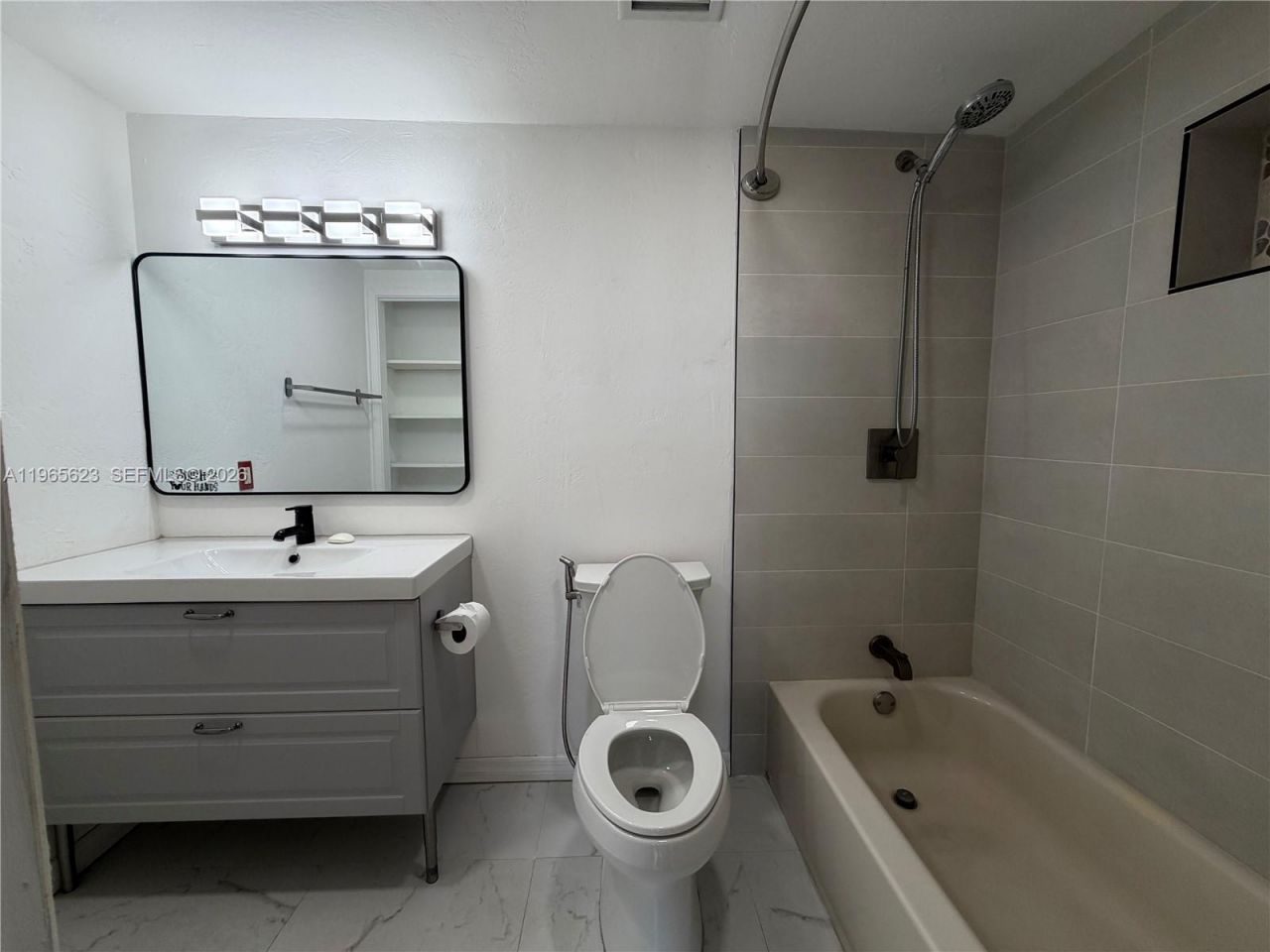 Please Call For Address, Unit 604A, Hollywood, FL 33021 Photo