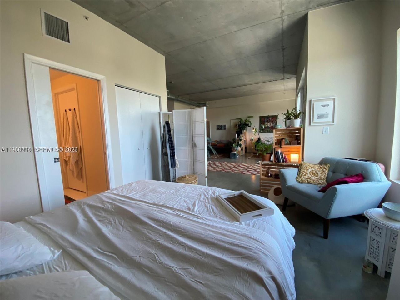 10 SW South River Dr #909, Miami, FL 33130 Photo