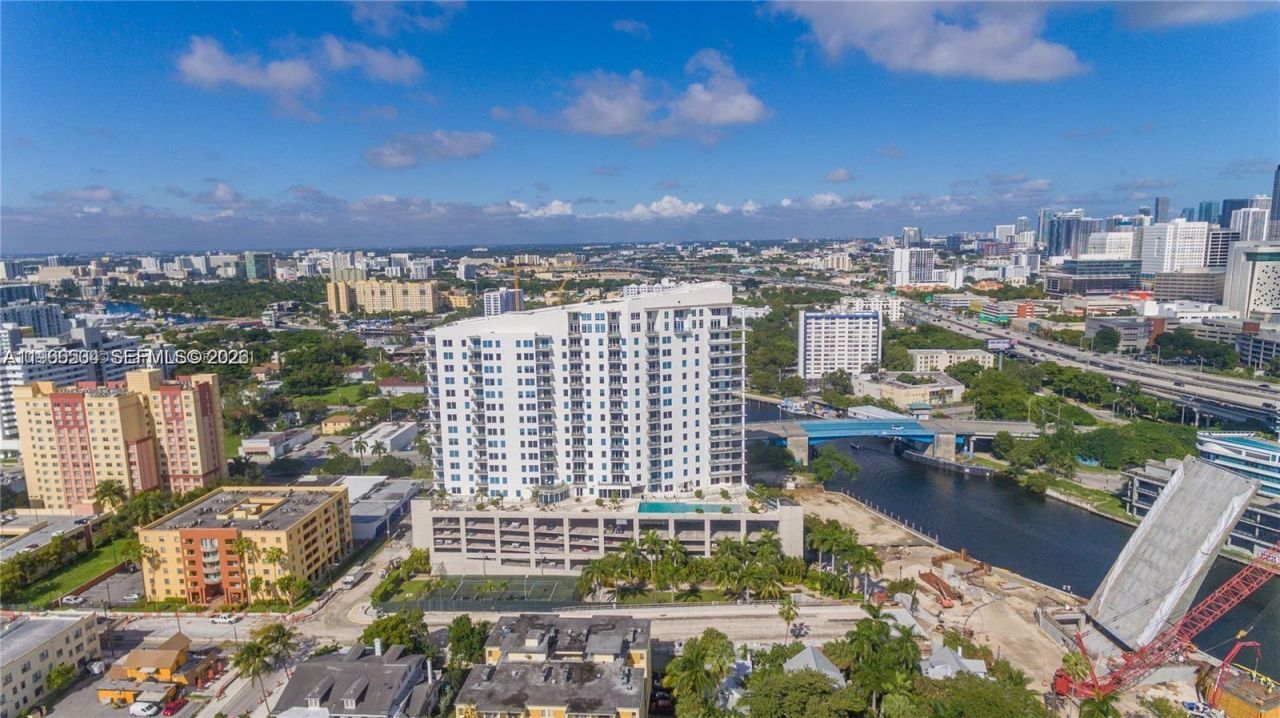 10 SW South River Dr #909, Miami, FL 33130 Photo