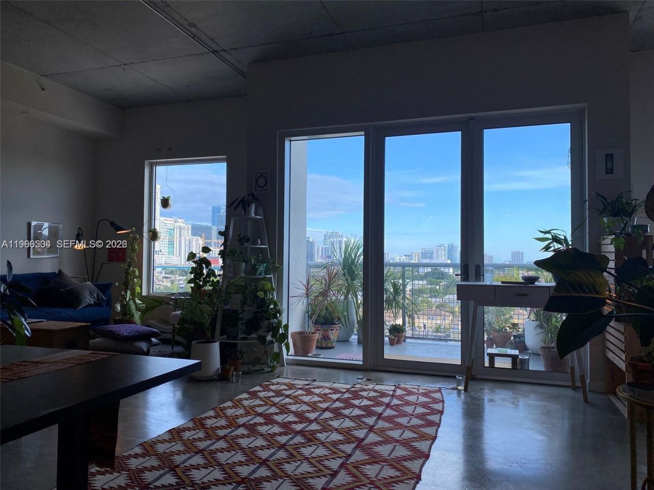 10 SW South River Dr #909, Miami, FL 33130 Photo