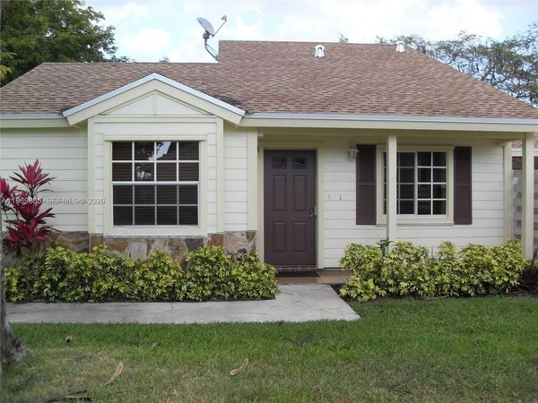 13716 SW 149th Cir Ln , Unit 4-61, Miami, FL 33186