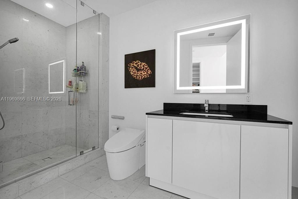 18555 Collins Ave , Unit 2605, Sunny Isles Beach, FL 33160 Photo