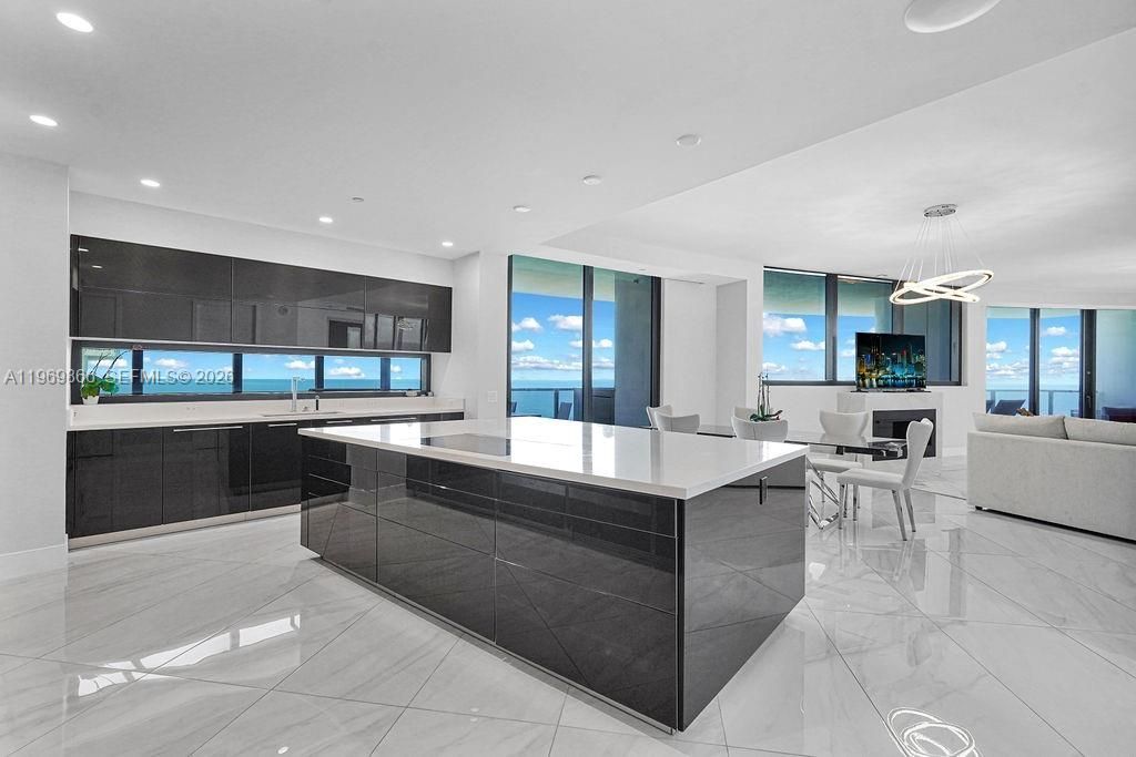 18555 Collins Ave , Unit 2605, Sunny Isles Beach, FL 33160 Photo