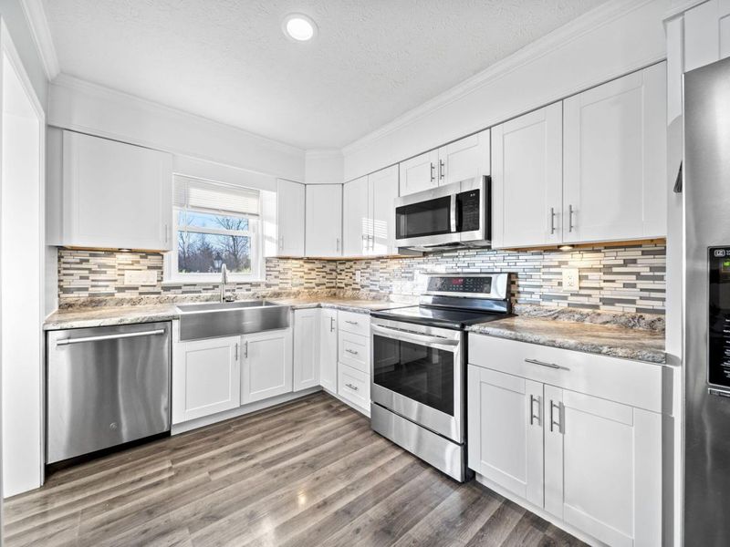 668 London Road, West Jefferson, OH 43162 Photo 7