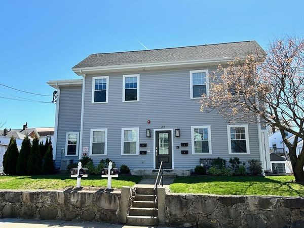 23 Taylor St, Unit 3, Waltham, MA 02453