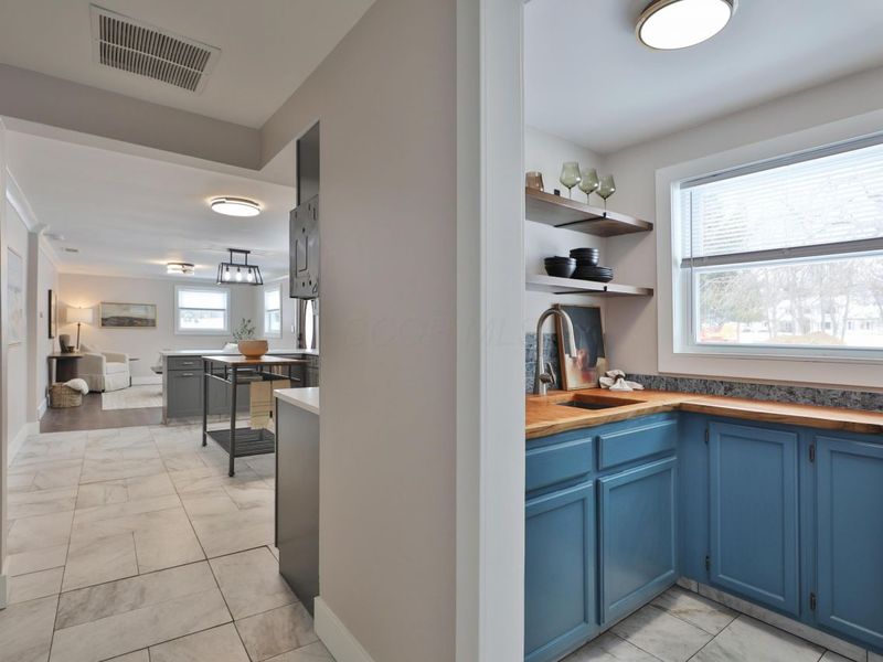 7380 Lewis Center Road, Westerville, OH 43082 Photo 16