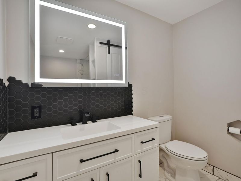 7380 Lewis Center Road, Westerville, OH 43082 Photo 27