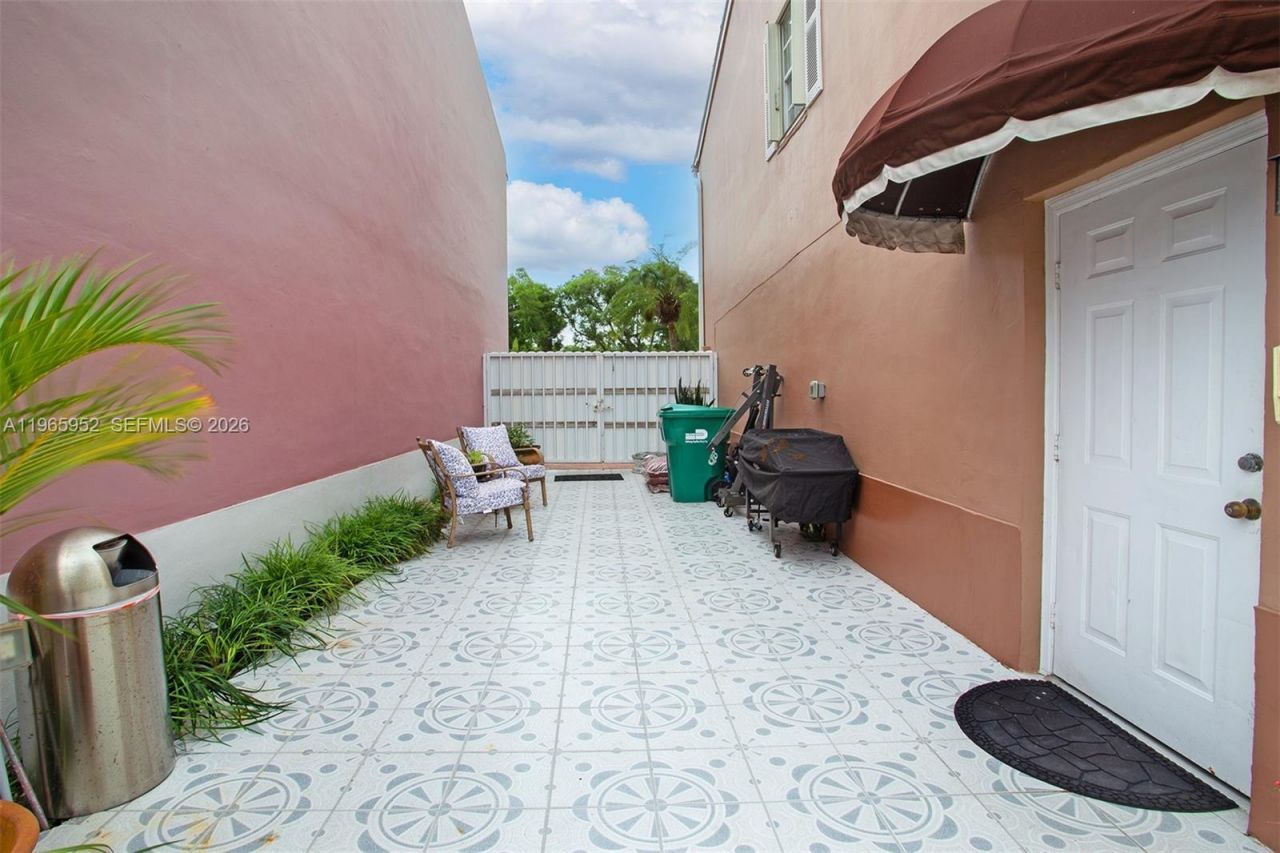 27030 SW 120th Ave Rd, Homestead, FL 33032 Photo