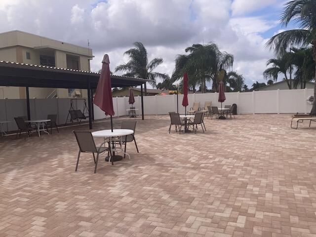 2845 Crosley Drive E, Unit D, West Palm Beach, FL 33415 Photo