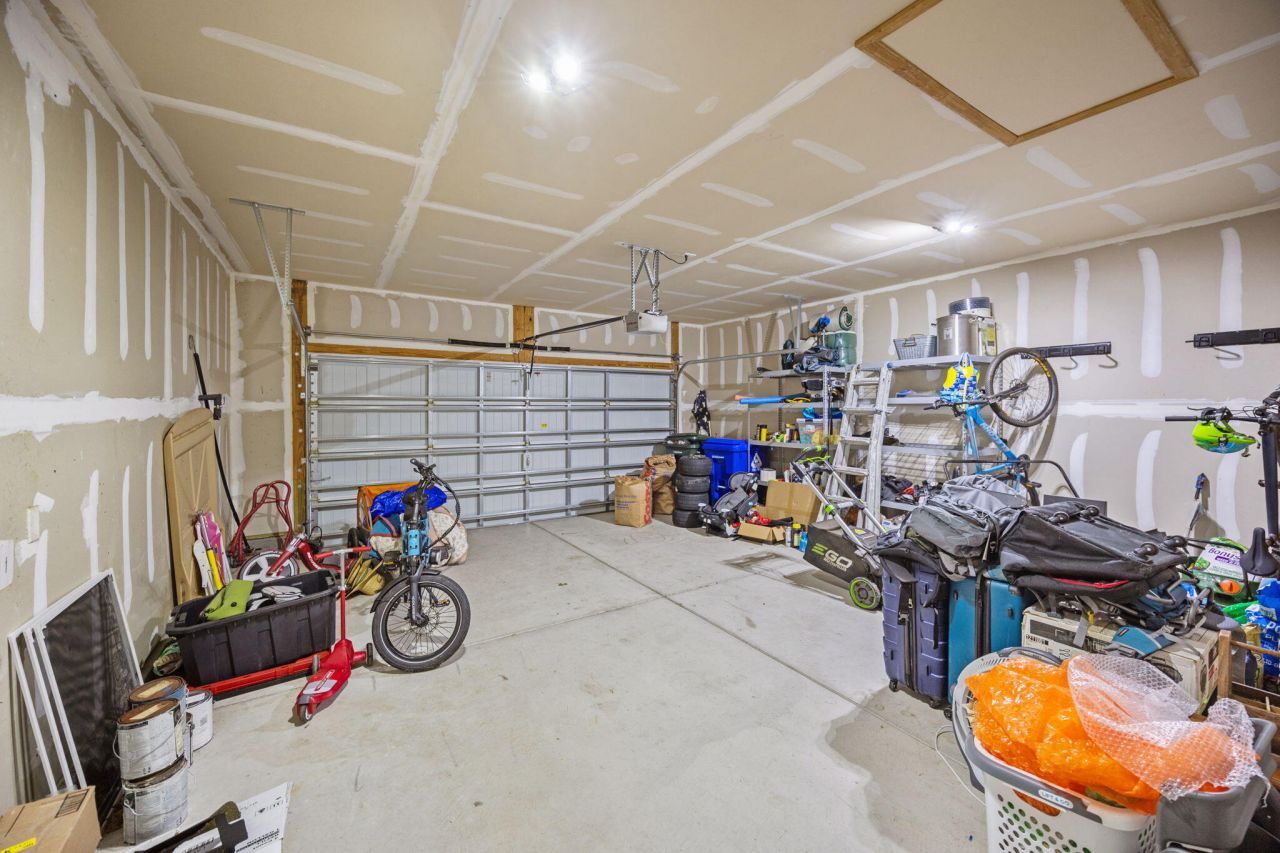 1817 Corvina Drive Photo 9