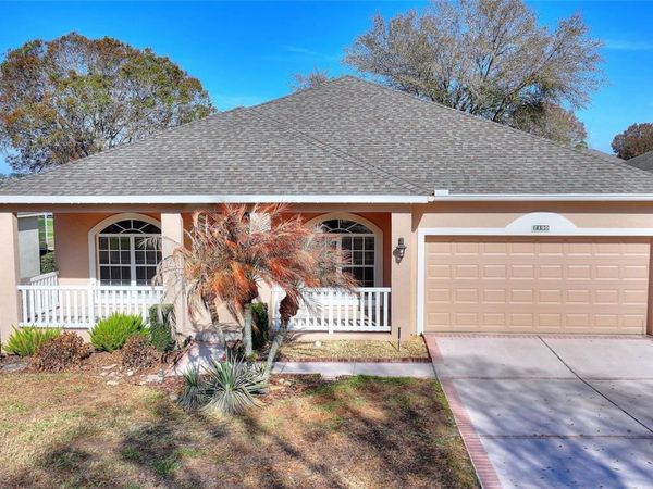 2190 CAXTON AVENUE, CLERMONT, FL 34711