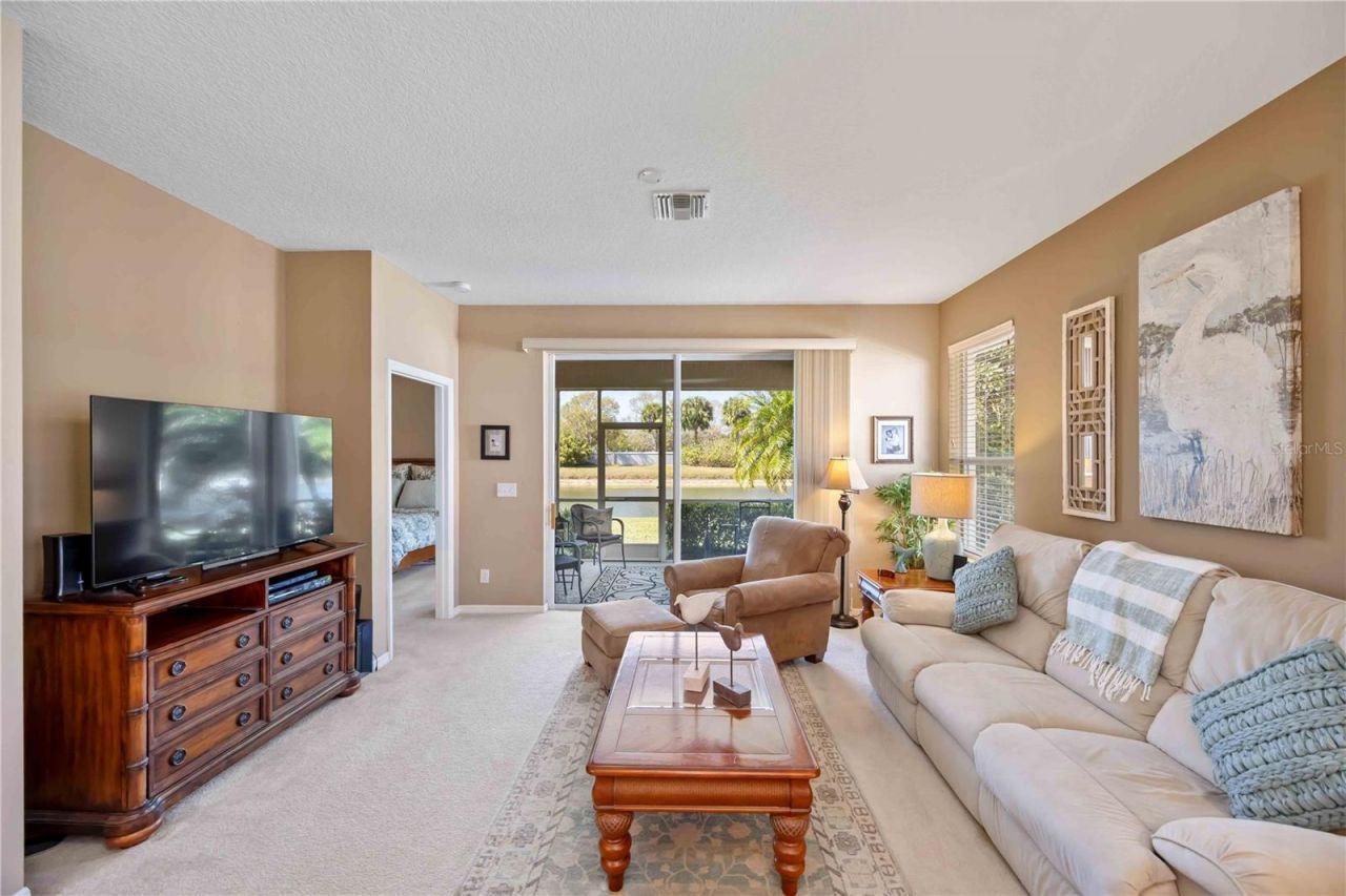 4040 Cascade Falls Drive, Sarasota, FL 34243 Photo