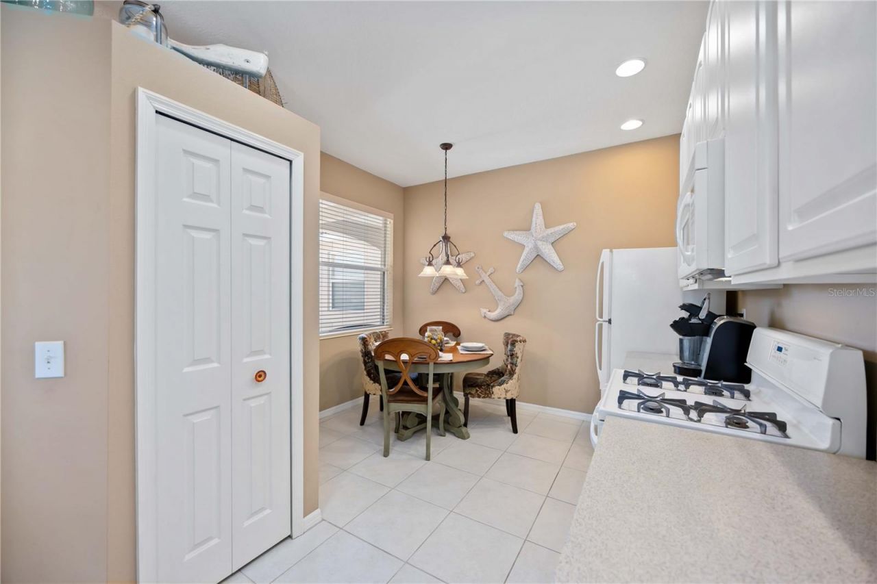 4040 Cascade Falls Drive, Sarasota, FL 34243 Photo