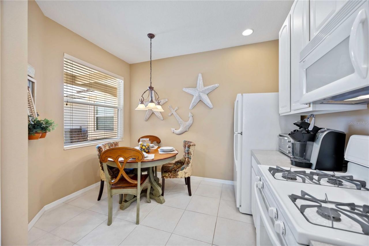 4040 Cascade Falls Drive, Sarasota, FL 34243 Photo