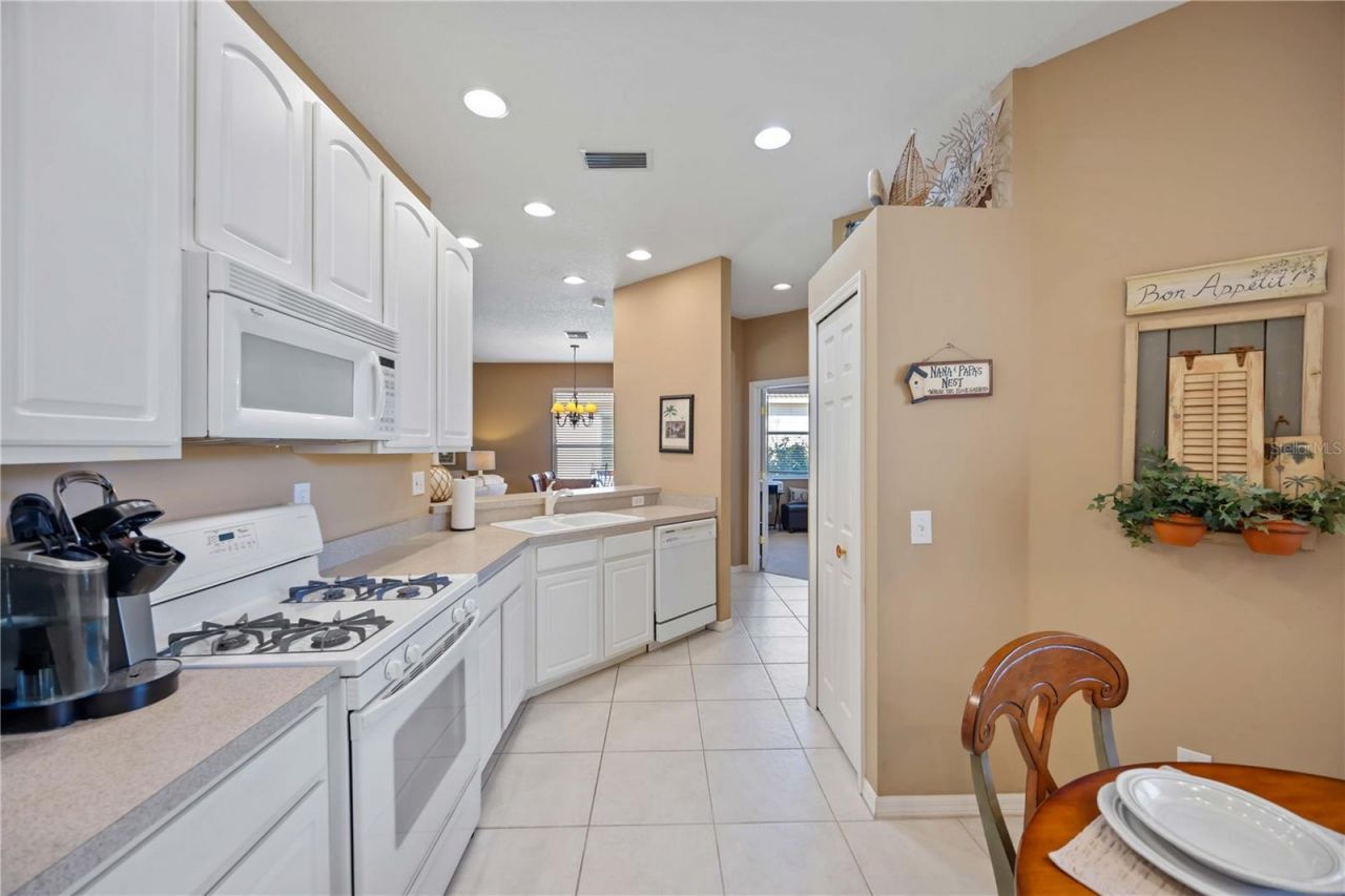 4040 Cascade Falls Drive, Sarasota, FL 34243 Photo