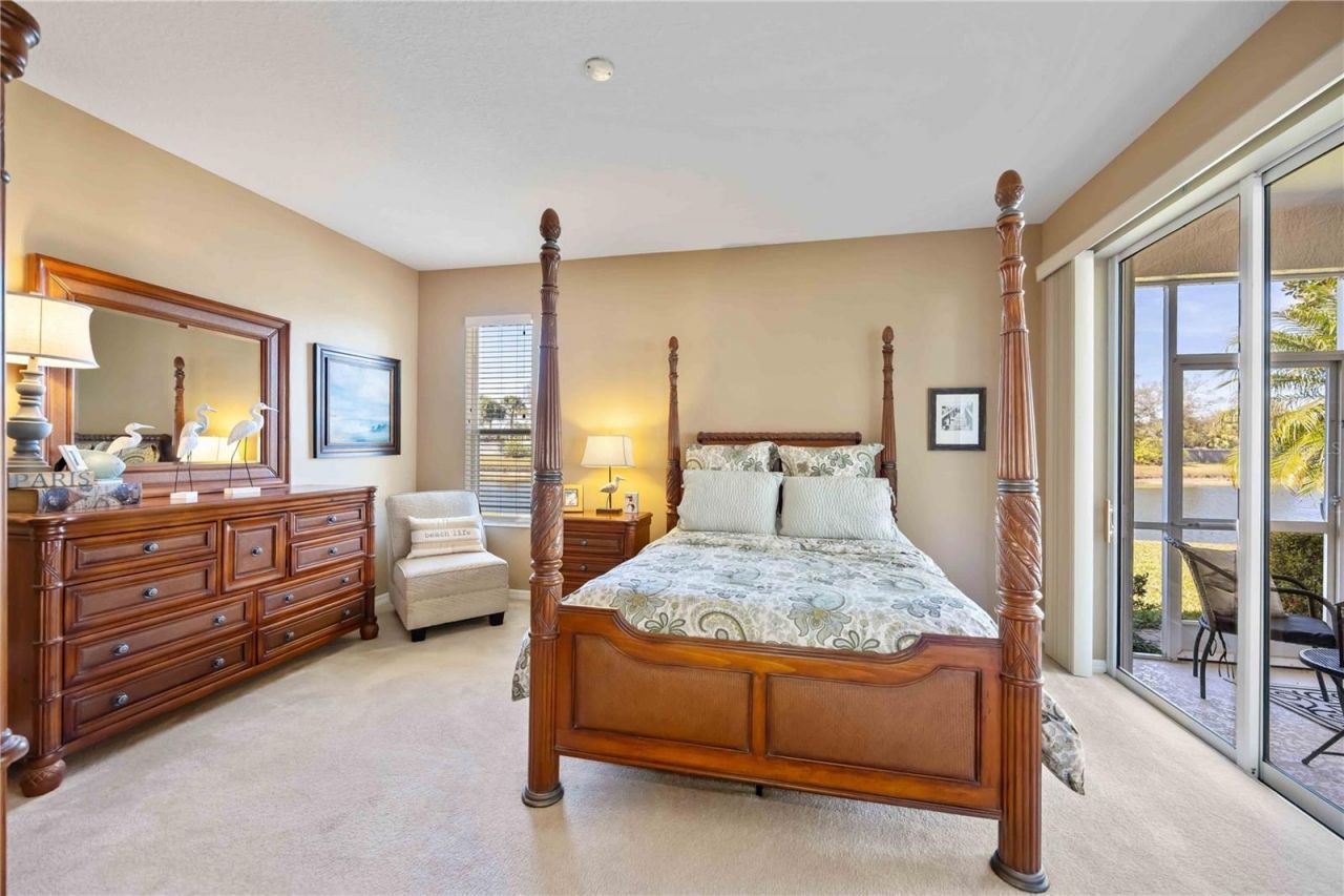 4040 Cascade Falls Drive, Sarasota, FL 34243 Photo