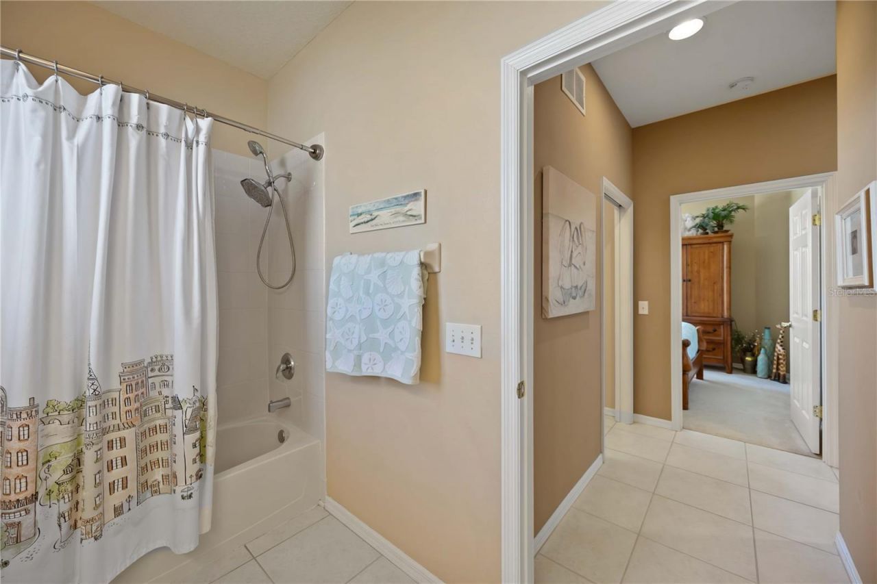 4040 Cascade Falls Drive, Sarasota, FL 34243 Photo