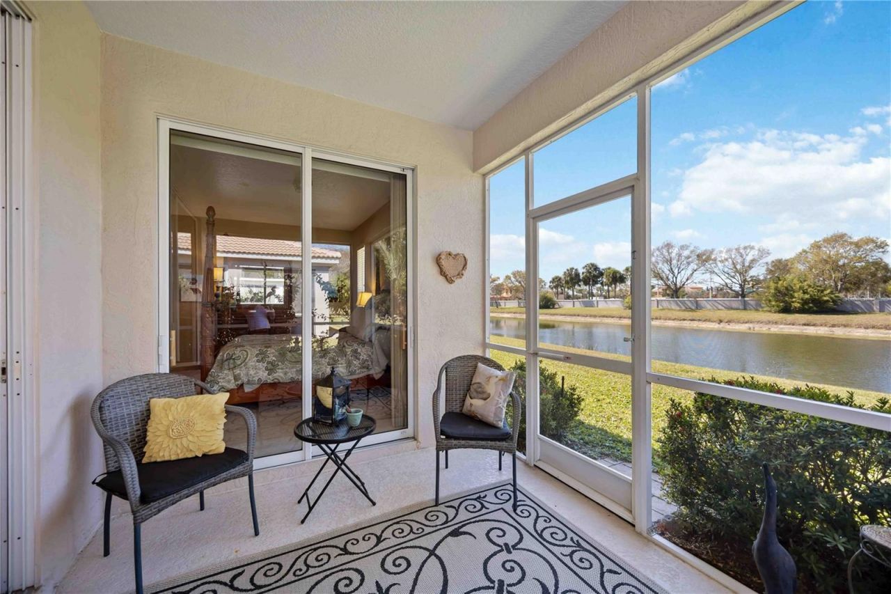 4040 Cascade Falls Drive, Sarasota, FL 34243 Photo