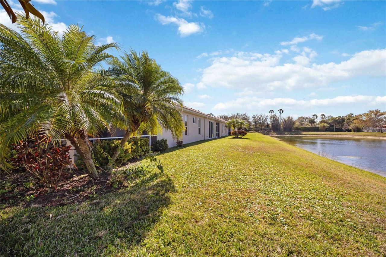 4040 Cascade Falls Drive, Sarasota, FL 34243 Photo