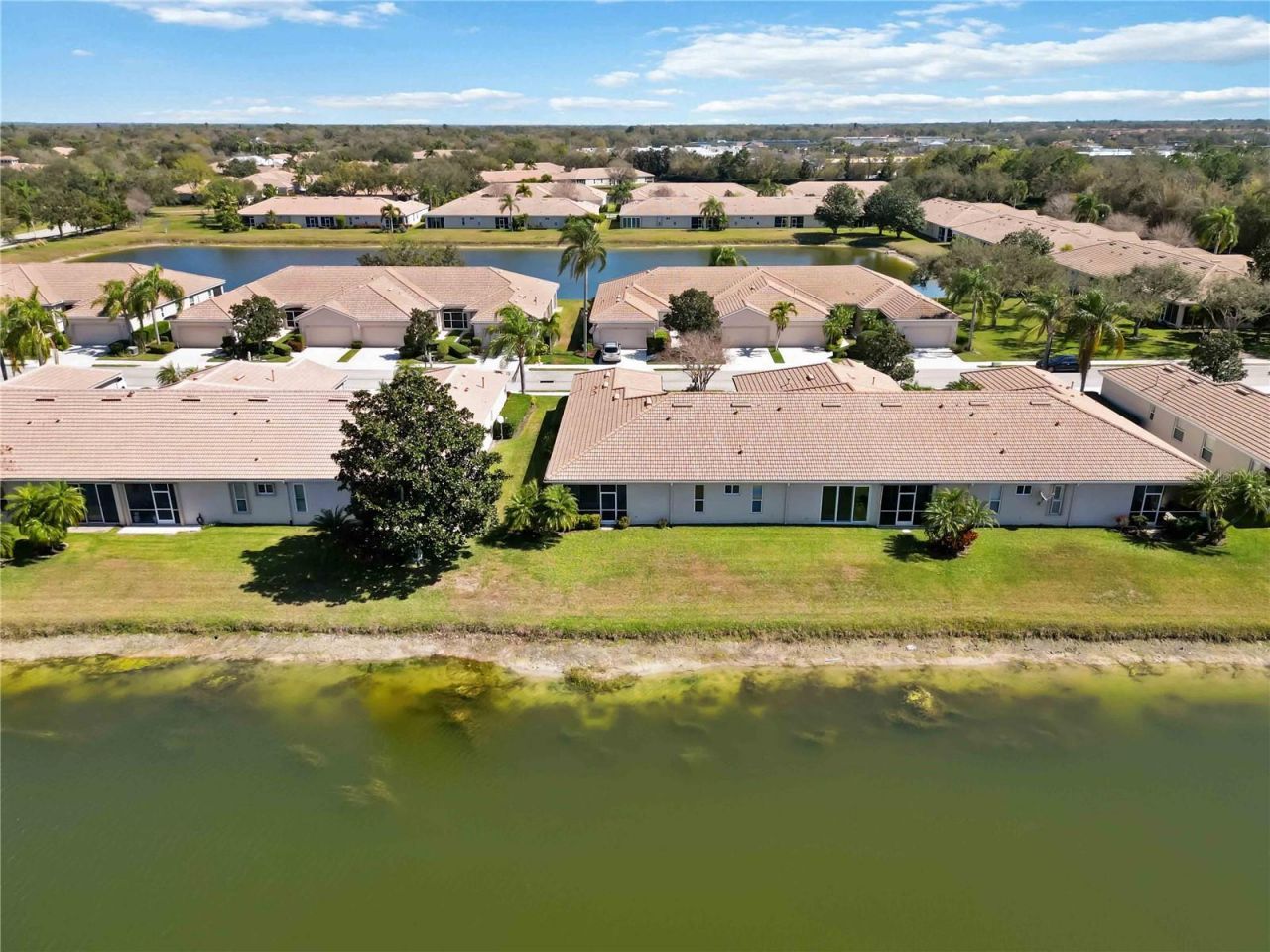 4040 Cascade Falls Drive, Sarasota, FL 34243 Photo