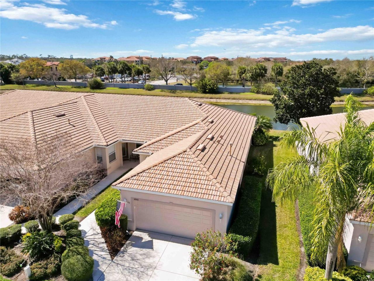 4040 Cascade Falls Drive, Sarasota, FL 34243 Photo