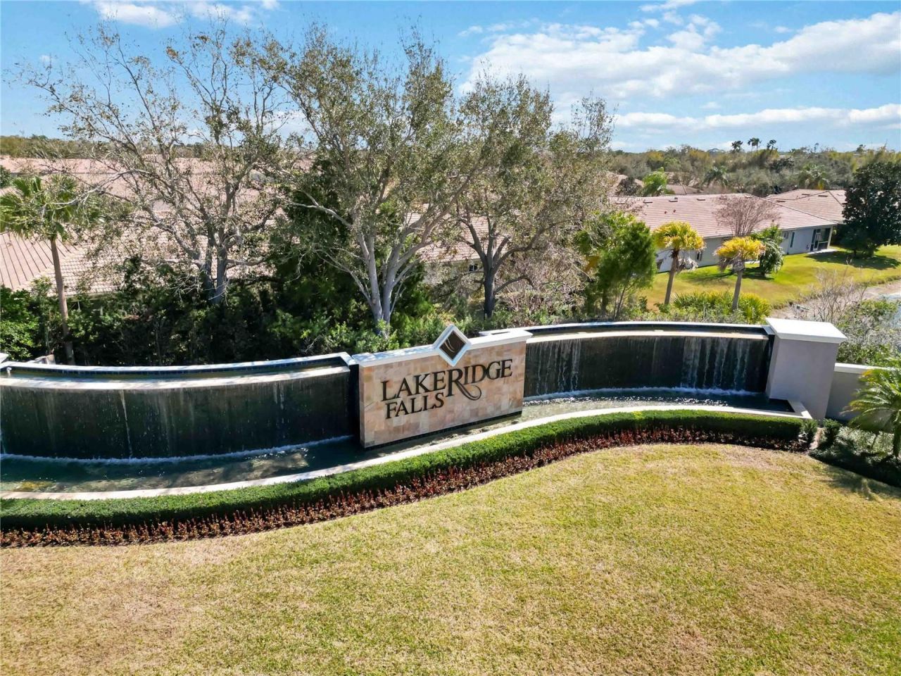 4040 Cascade Falls Drive, Sarasota, FL 34243 Photo