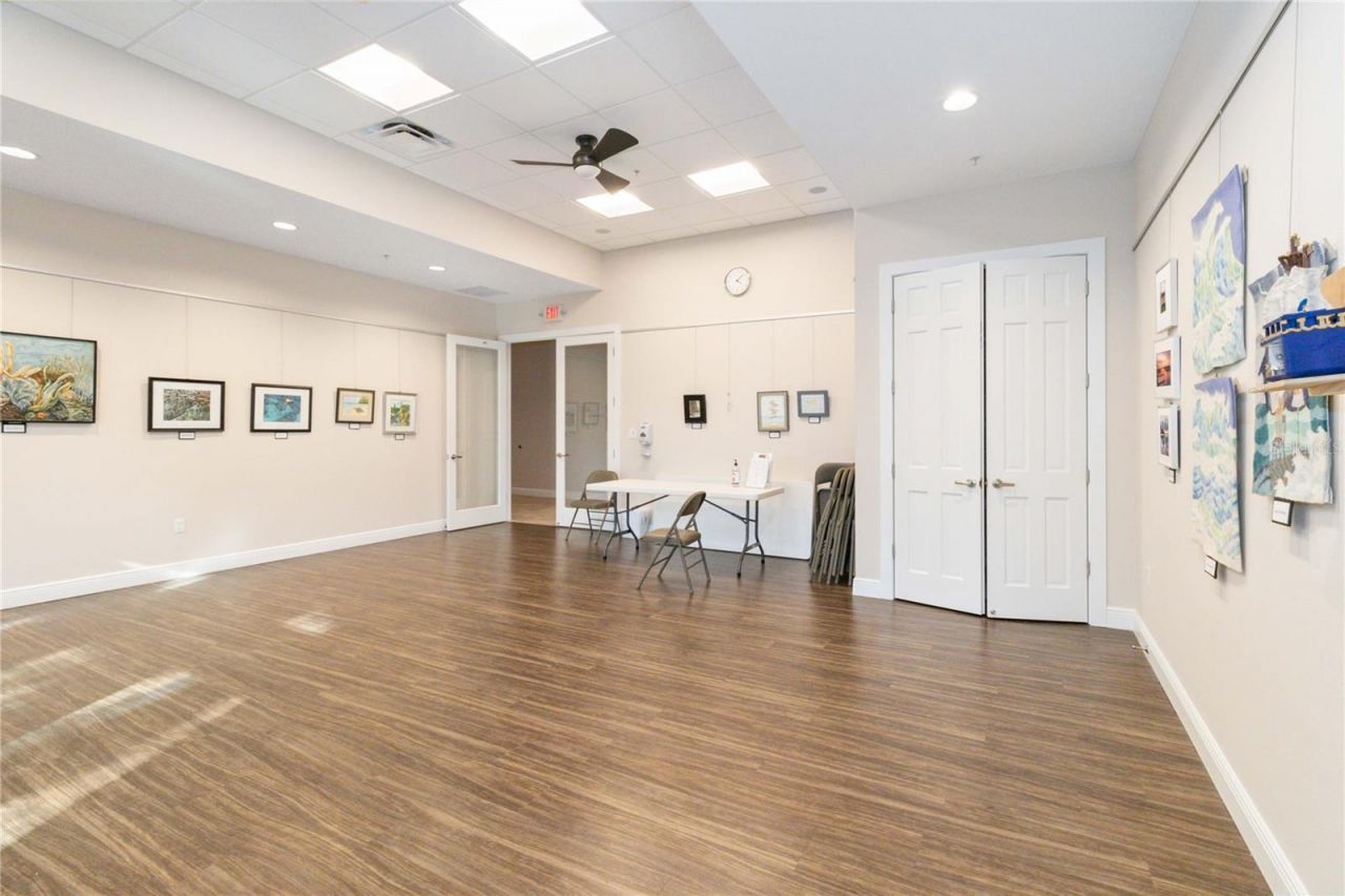 4040 Cascade Falls Drive, Sarasota, FL 34243 Photo