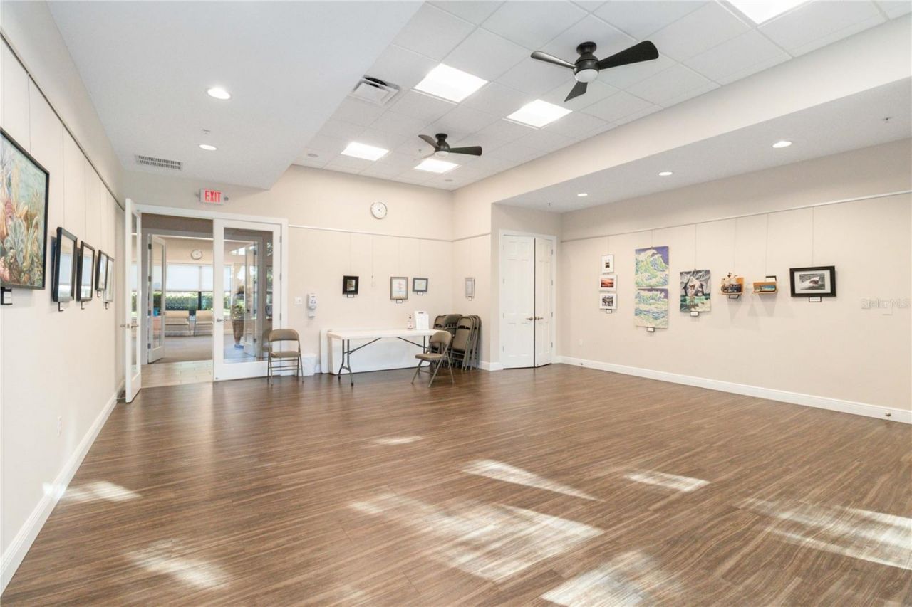 4040 Cascade Falls Drive, Sarasota, FL 34243 Photo