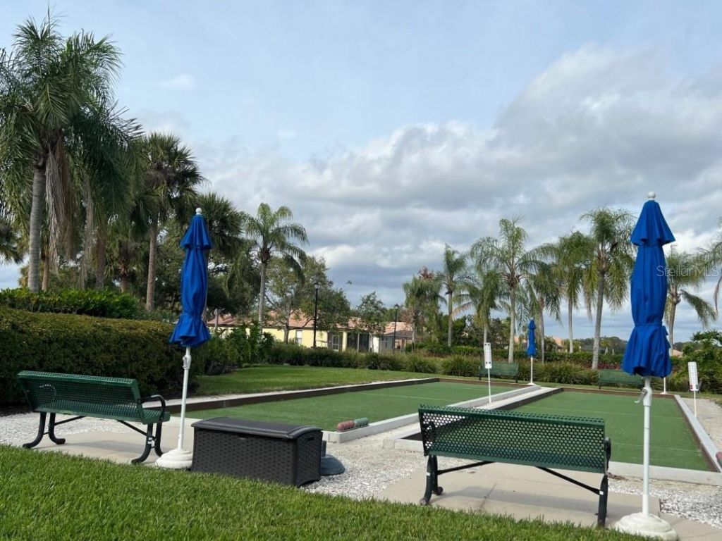 4040 Cascade Falls Drive, Sarasota, FL 34243 Photo