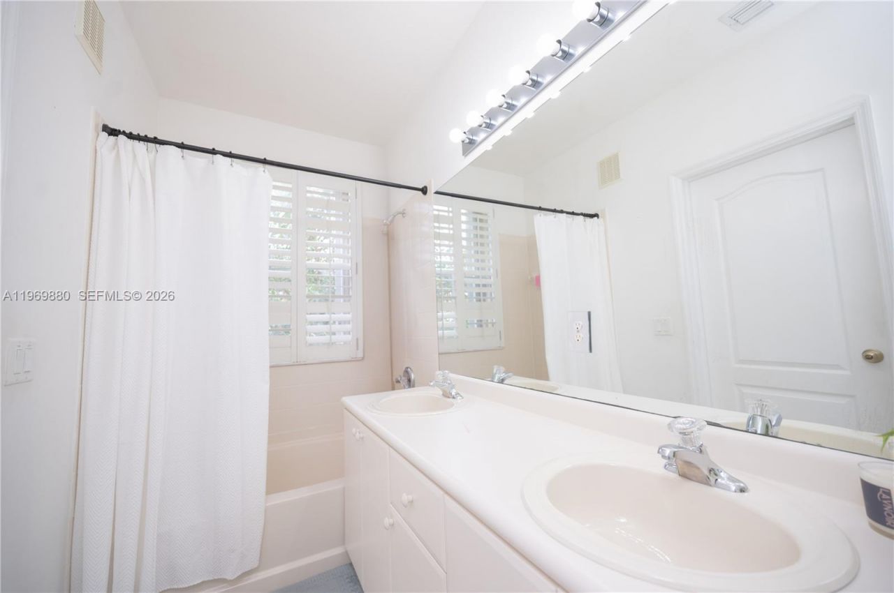 14964 SW 8 Ln, Miami, FL 33194 Photo