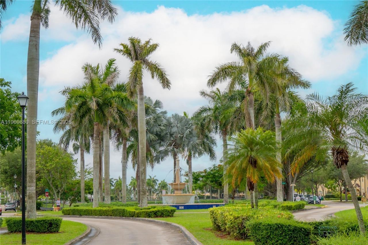 14964 SW 8 Ln, Miami, FL 33194 Photo