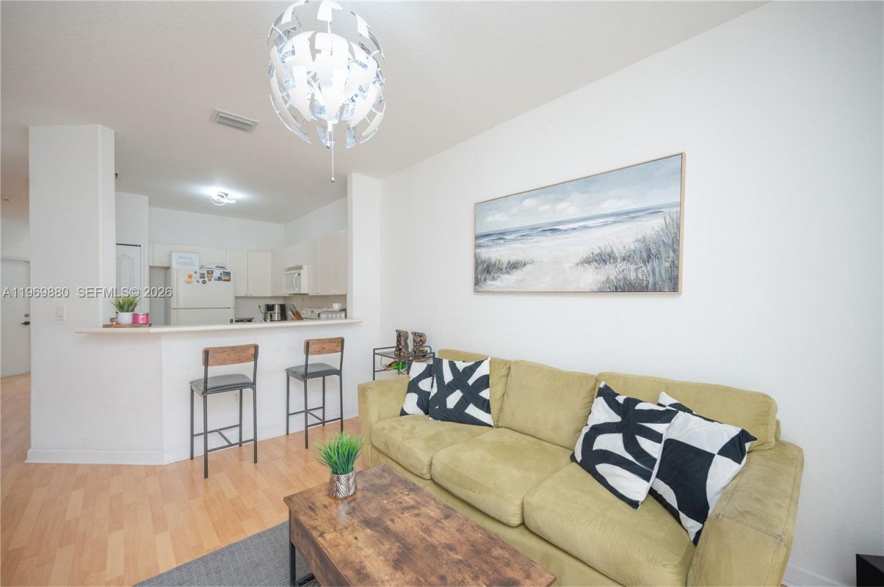 14964 SW 8 Ln, Miami, FL 33194 Photo