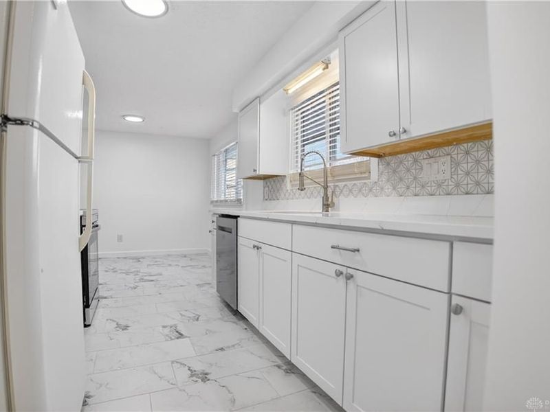 5455 Flotron Drive, Huber Heights, OH 45424 Photo 6