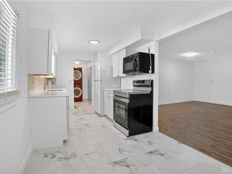 5455 Flotron Drive, Huber Heights, OH 45424 Photo 7