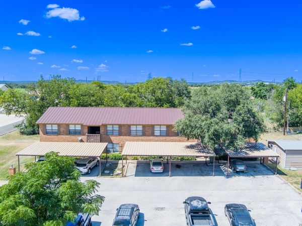 112 Blue Ridge, Comfort, TX 78013
