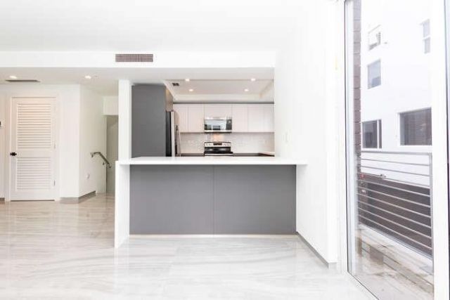 700 NE 14th Avenue, Unit 206, Fort Lauderdale, FL 33304 Photo