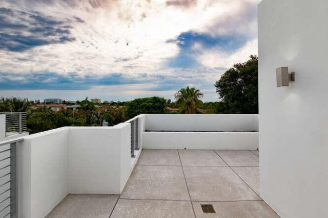 700 NE 14th Avenue, Unit 206, Fort Lauderdale, FL 33304 Photo