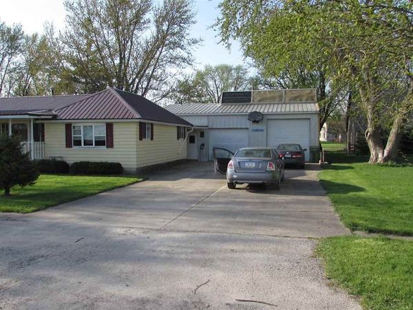 119 1st St., Atalissa, IA 52720