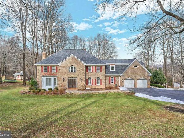5828 HUNTON WOOD DRIVE, BROAD RUN, VA 20137