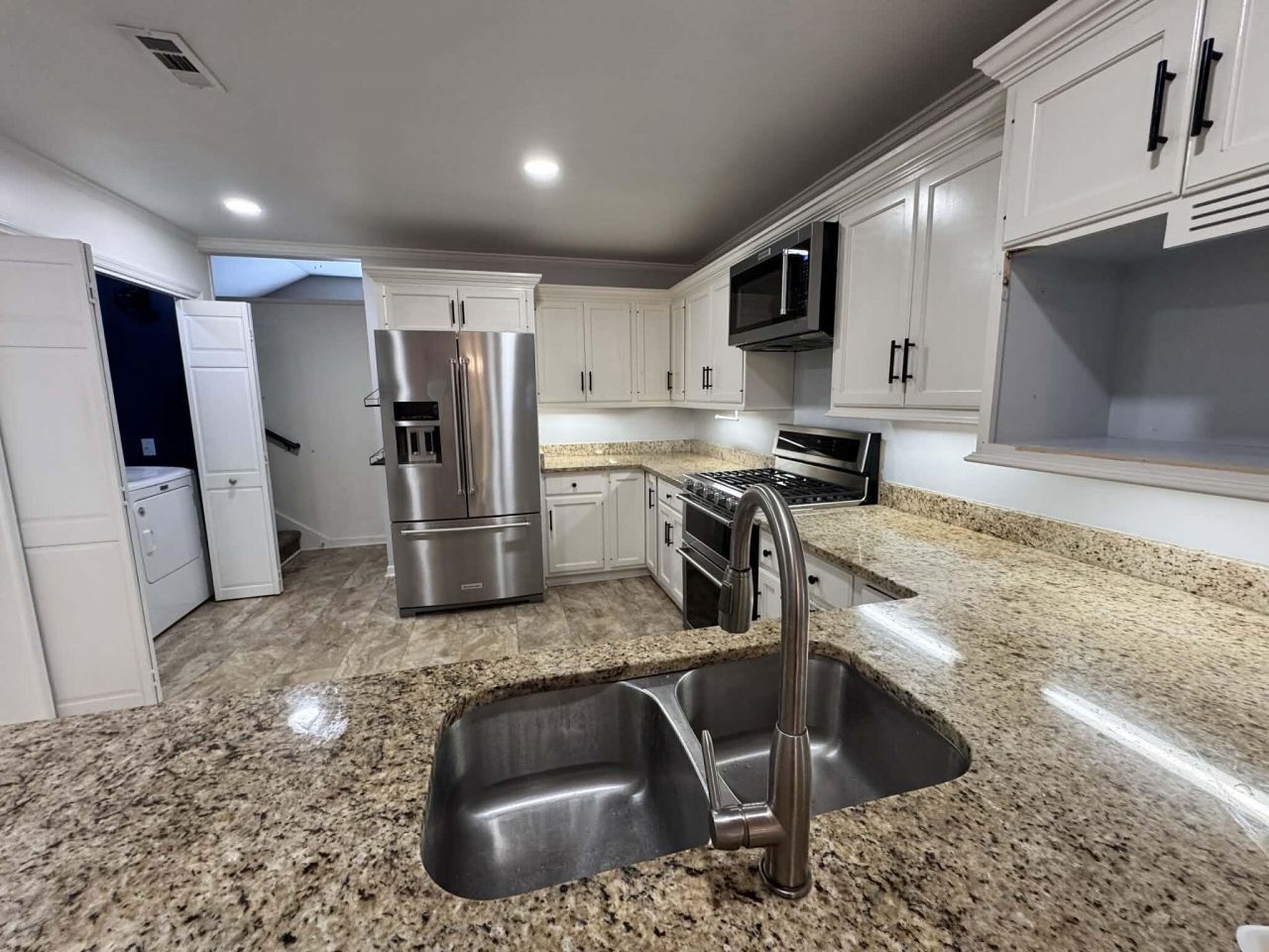 4628 Sunny Lane Photo 17