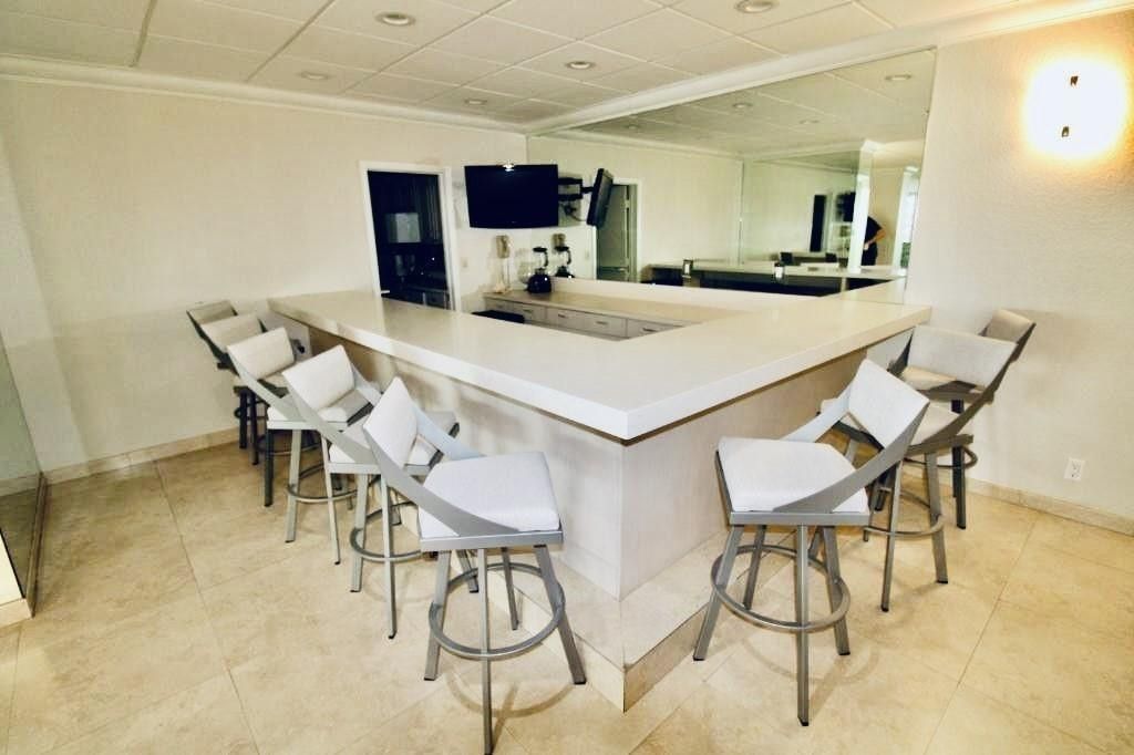 3900 NE Galt Ocean Drive, Unit 914, Fort Lauderdale, FL 33308 Photo