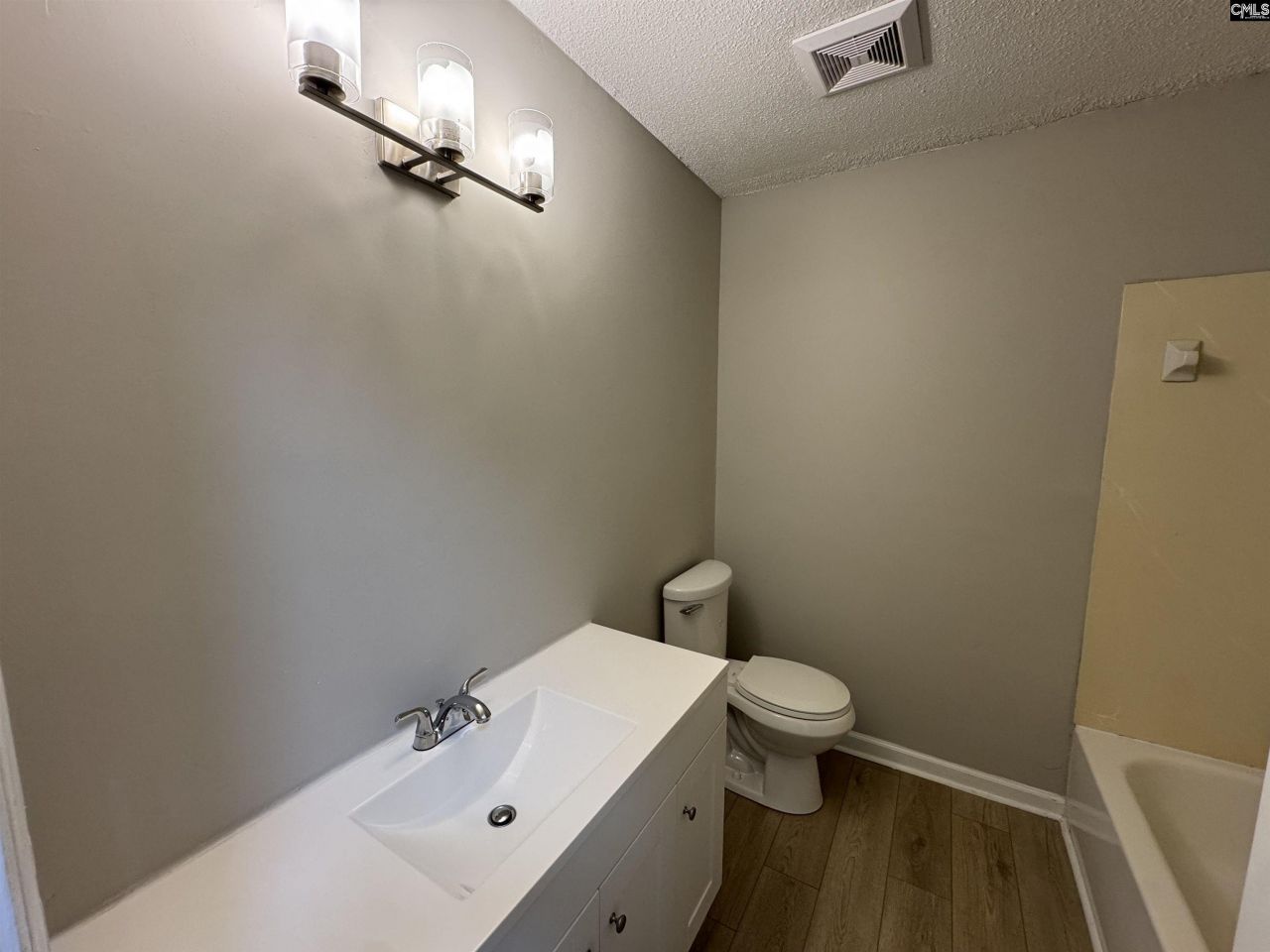 132 Roost Road  Photo 14