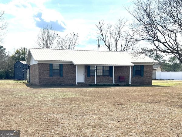 145 Beagle Boulevard, Alma, GA 31510