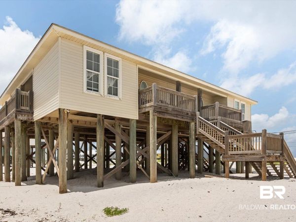 105 Treasure Court, Dauphin Island, AL 36528