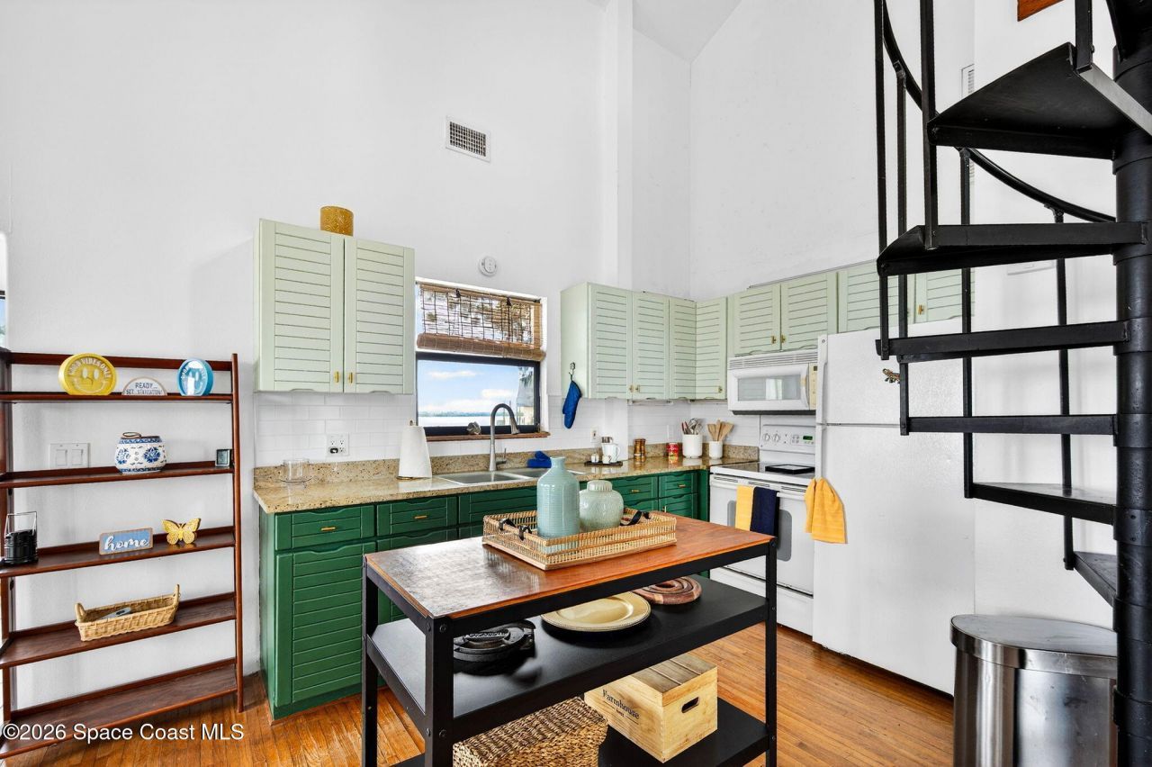 51 Vip Island, Unit B, Grant, FL 32949 Photo