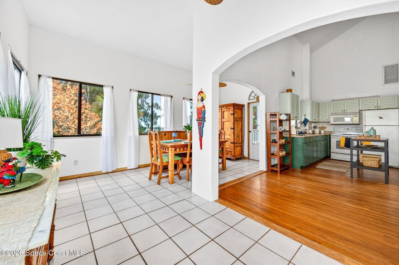 51 Vip Island, Unit B, Grant, FL 32949 Photo