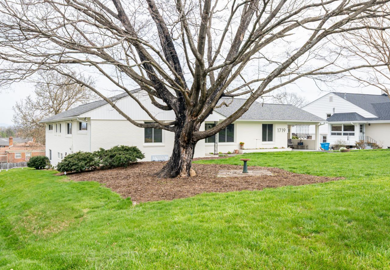 1719 Blair Rd Sw, Roanoke, VA 24015 Main Photo